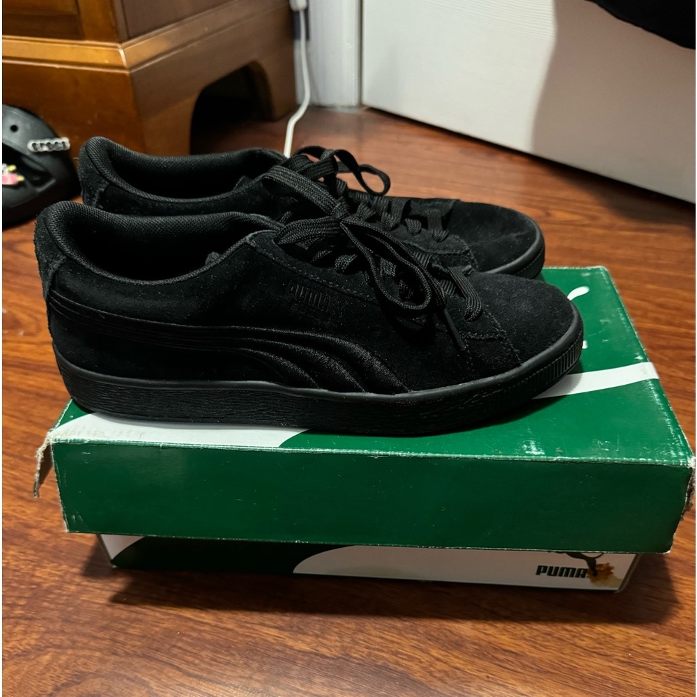 Suede puma shoes